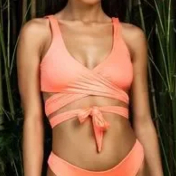 NWT Buffbunny Swimwear Wrap Around Self Tie Bikini Swim Top Small - Picture 4 of 14